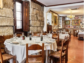 3_xkn9g49wof_Casa Ciriaco Salones (1).jpeg